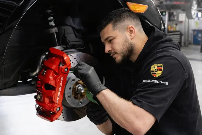 Sistema de freios Porsche na Premium Car Porto Alegre
